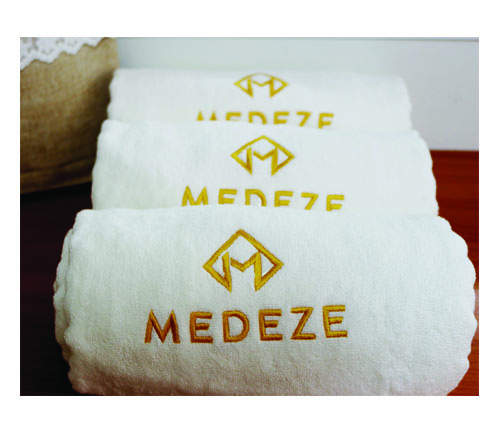 ผ้าขนหนูใยไผ่ปัก MEDEZE