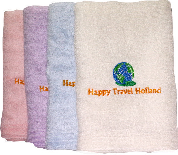 ผ้าขนหนูใยไผ่ปักโลโก้ happy travel Holland