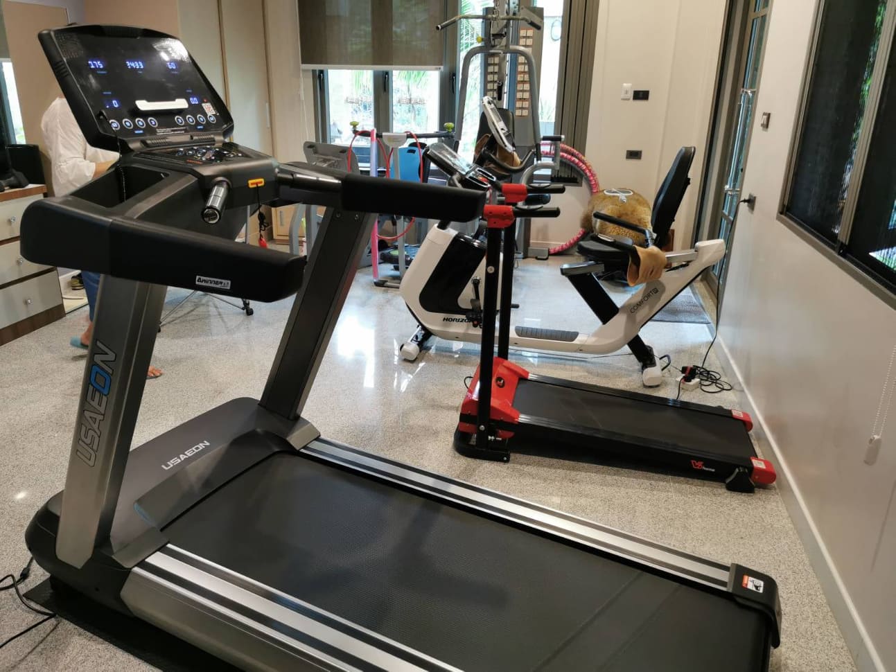 ลู่วิ่งไฟฟ้าฟิตเนส USAeon รุ่น Ai62 Motor 5 AC