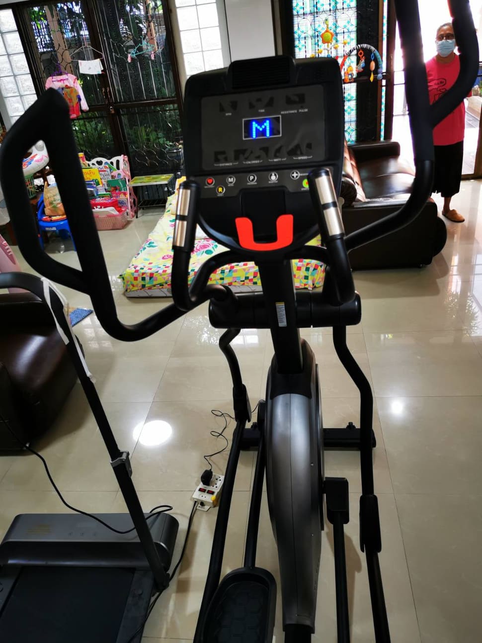 เครื่องเดินวงรี Gymost Eli2 Elliptical Trainer