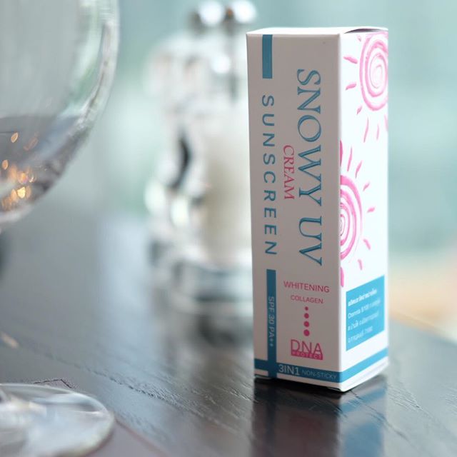 กันแดดหิมะน้ำแตก (Snowy Uv Sunscreen SPF50 PA+++)