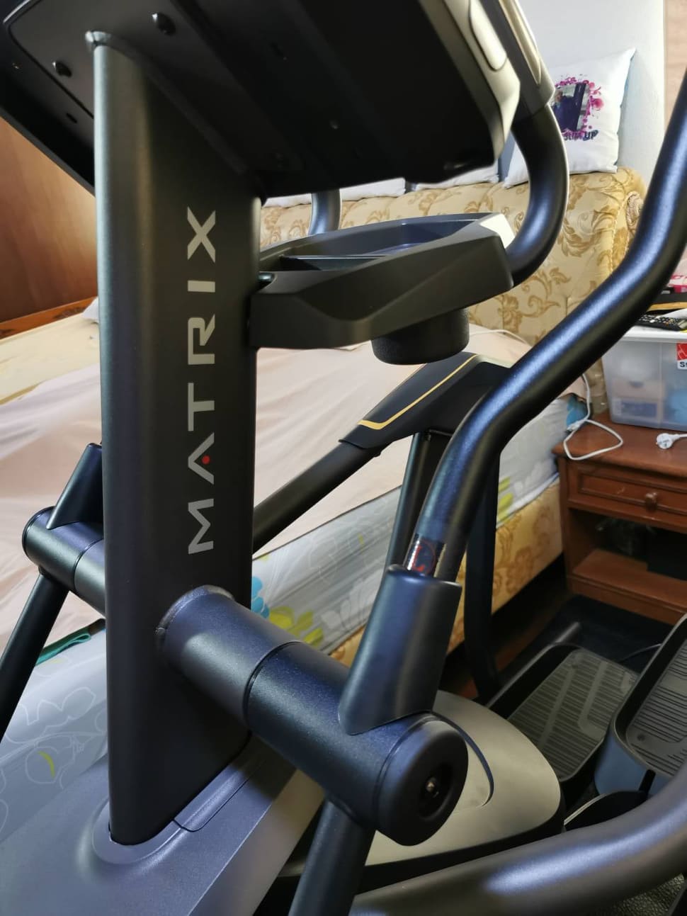 เครื่องเดินวงรี Matrix Elliptical E30XR USA