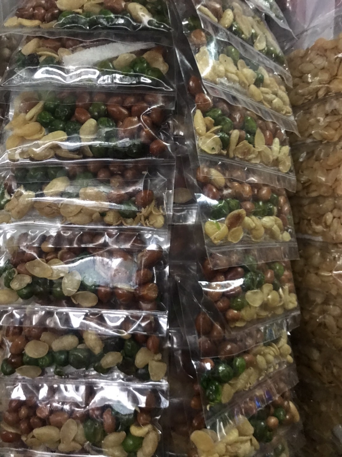 ถั่วลิสง ถั่วลันเตา ถั่วแปยี รวมมิตรถั่ว 3 สหาย