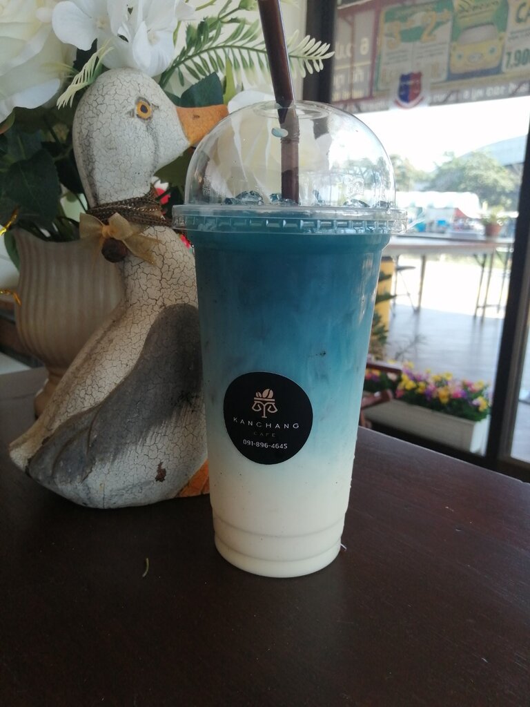 ชาอัญชัน ชาอัญชันแท้ 100% ผงชาดอกอัญชัน Butterfly Pea Tea ดื่มด่ำกับสีสันสดใส และคุณประโยชน์มากมาย กับผงชาอัญชัน ป่นหยาบ 500 กรัม ชาคุณภาพ มาตรฐาน อย. คัดสรรชาจากดอยพี้นที่เชียงใหม่ ราคามิตรภาพ สีน้ำเงินเข้ม สวยงาม เหมาะสำหรับทำเครื่องดื่มและขนม