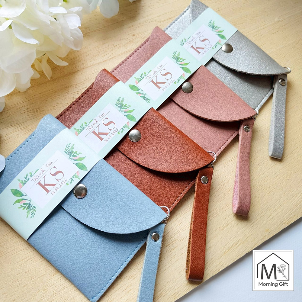 ของชำร่วยพรีเมียม : กระเป๋าสตางค์หนังใส่เหรียญ (เพิ่มปั๊มชื่อได้)