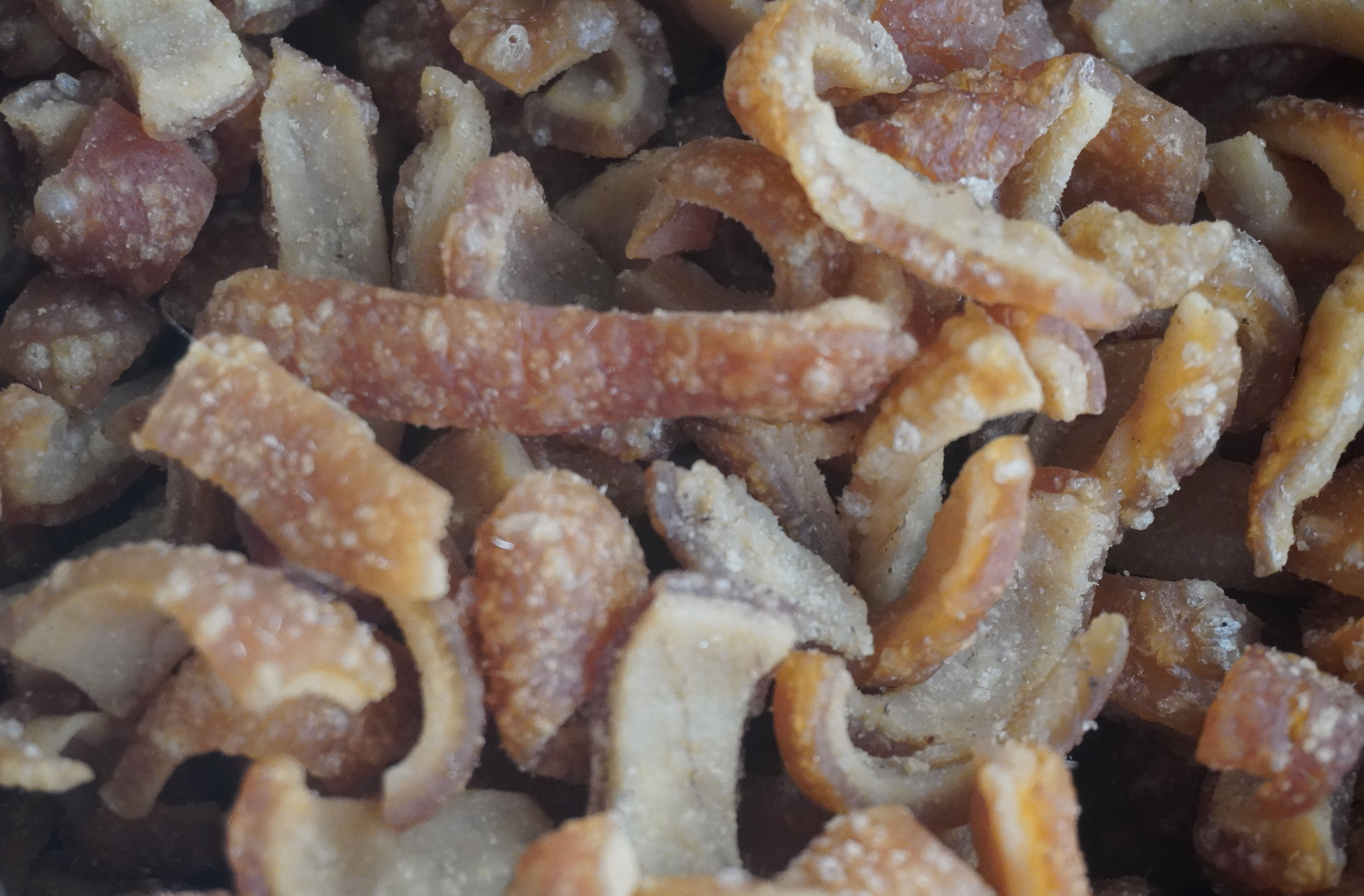 แคบหมู (สูตรไทยใหญ่ แบบที่ 2) ยังไม่ได้ทอด ขนาด 50 กรัม แคบหมูไร้มัน แคบหมูปรุงรส (ชนิดแห้ง ยังไม่ได้ทอด) แคบหมูไร้มันกึ่งสำเร็จรูป Pork rind, Pork crackling สูตรเด็ดไม่ซ้ำใคร สินค้าผลิตใหม่ตลอด รับประกันความพอใจ แคบหมูเชียงใหม่ รสชาติดี