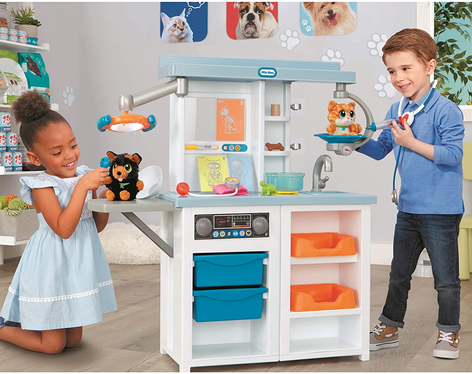 Little Tikes Vet Toys for Kids - My First Pet Doctor Checkup Pretend Play Set Veterinarian Playse ราคา 5,890 - บาท