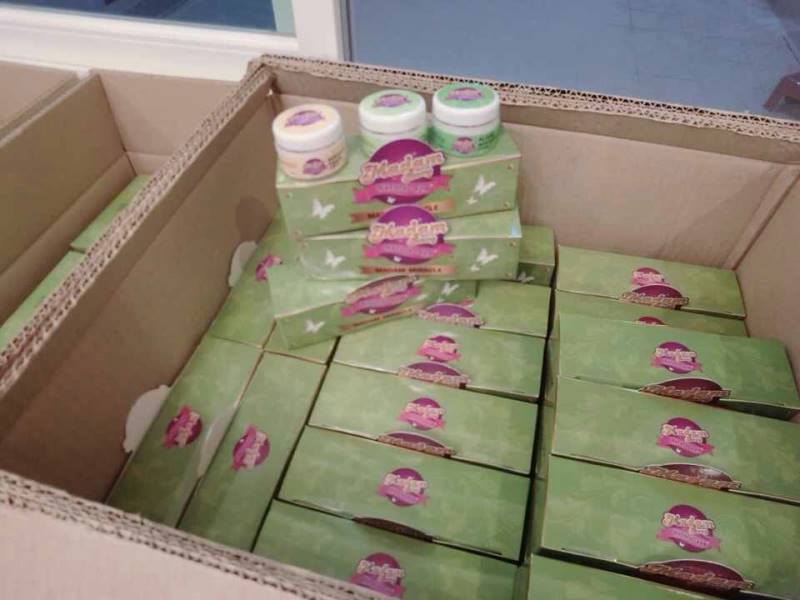 ชุดครีมหน้าใส สาหร่ายหน้าเด้ง(Madam Miracle by Madam Bovy)