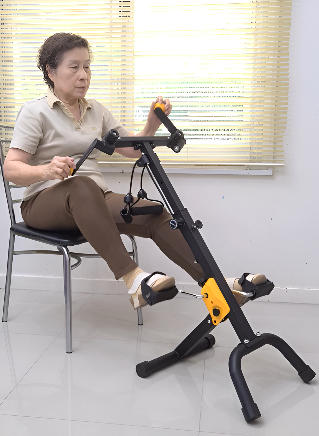 จักรยานออกกำลังกายผู้สูงอายุ, จักรยานกายภาพบำบัด, จักรยานคนแก่, จักรยานออกกำลังกายในบ้าน