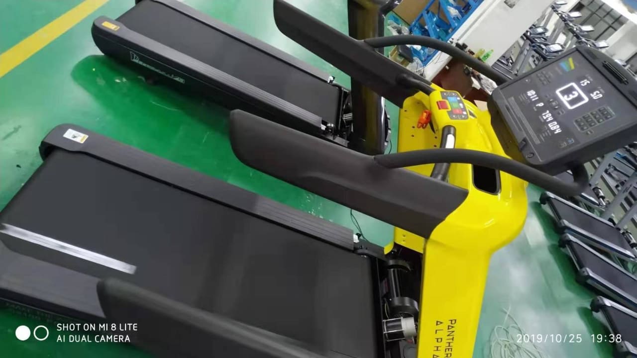 ลู่วิ่งไฟฟ้า MuscleX G5100Pro /AC 7Hp / Alpha Panther