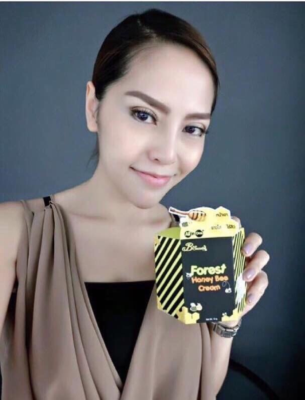 ครีมน้ำผึ้งป่า (Forest Honey Bee Cream By B'Secret)