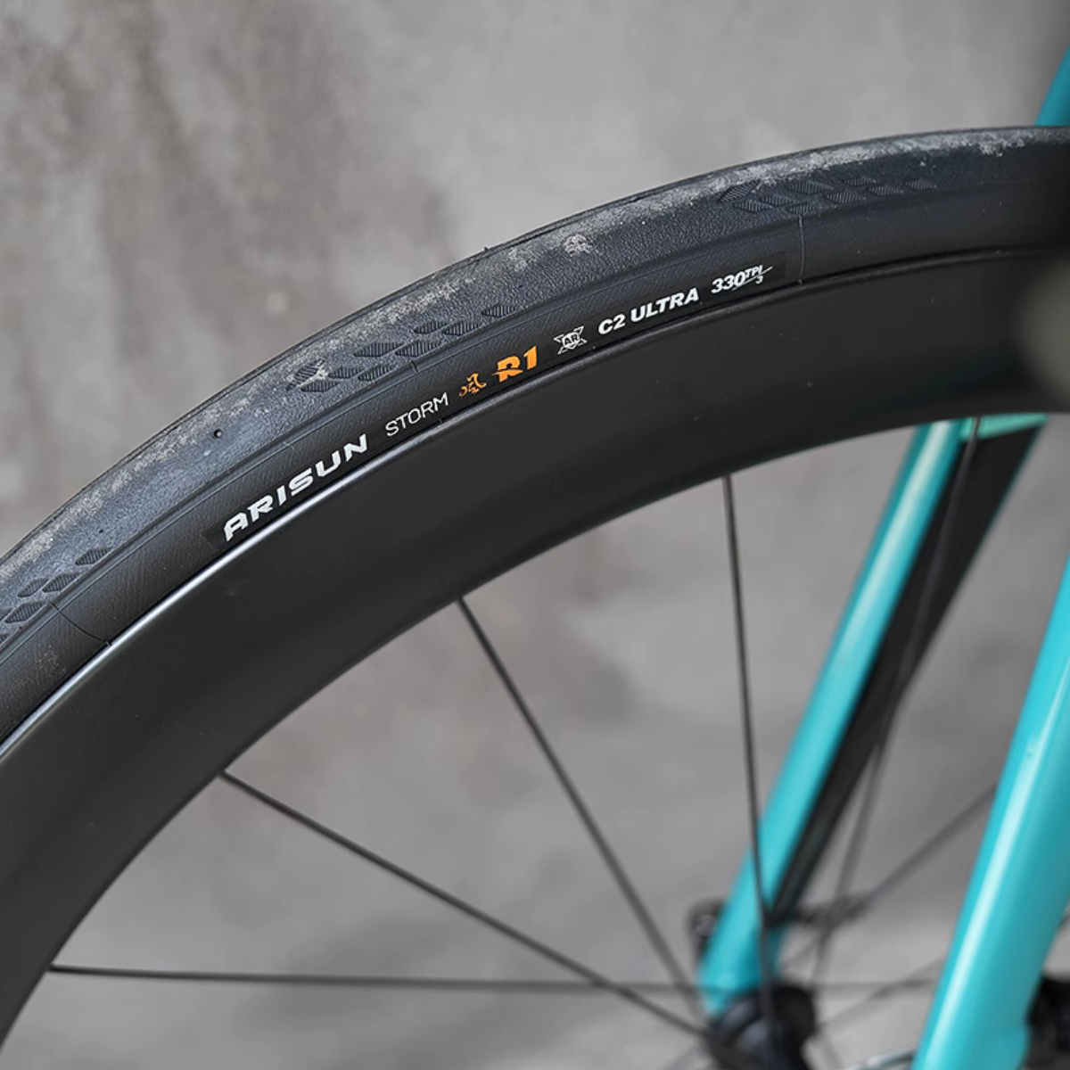 ARISUN ยางจักรยาน รุ่น STROM R1 ขนาด 700x25/28C ขอบพับ 330TPI