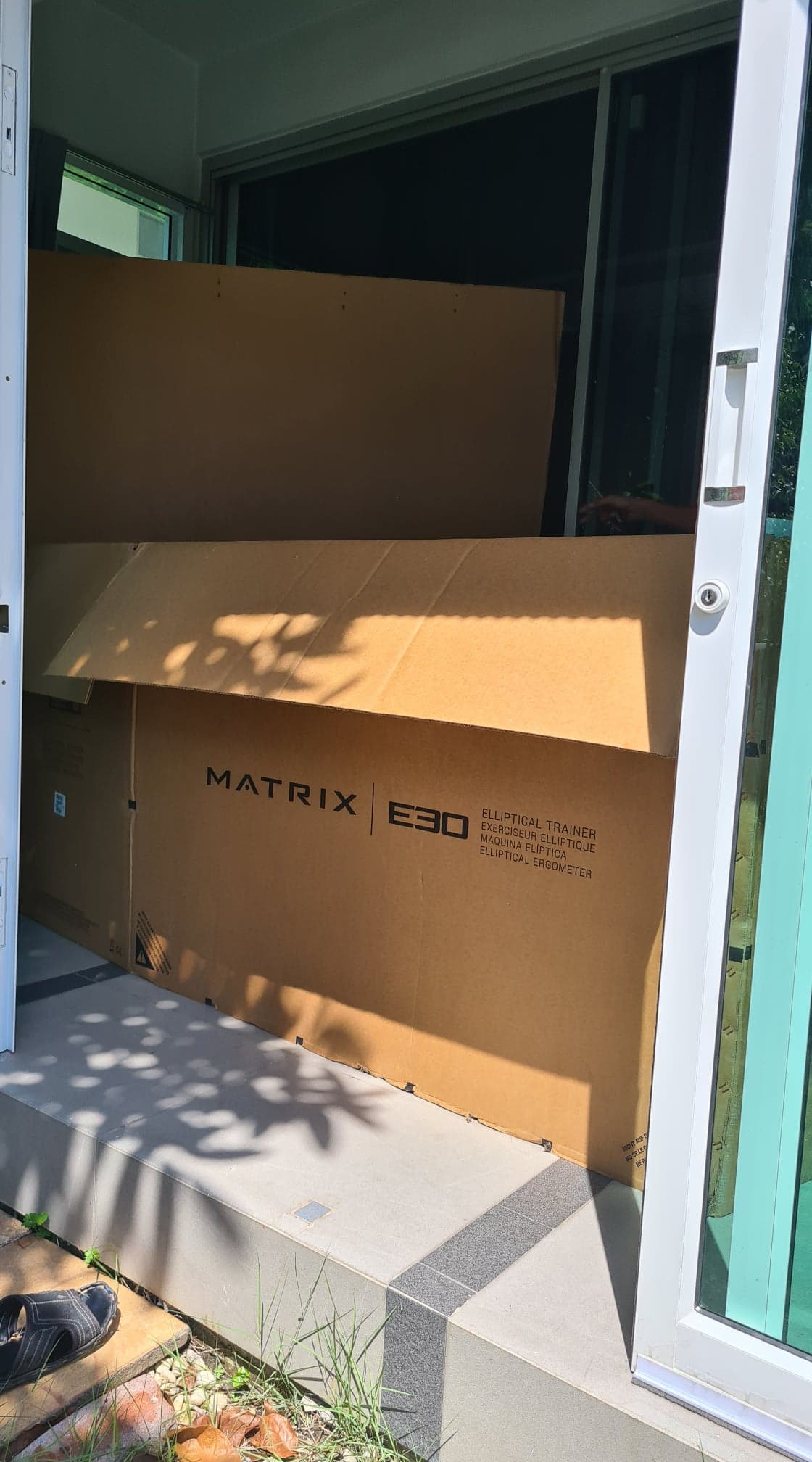 เครื่องเดินวงรี Matrix Elliptical E30XR USA