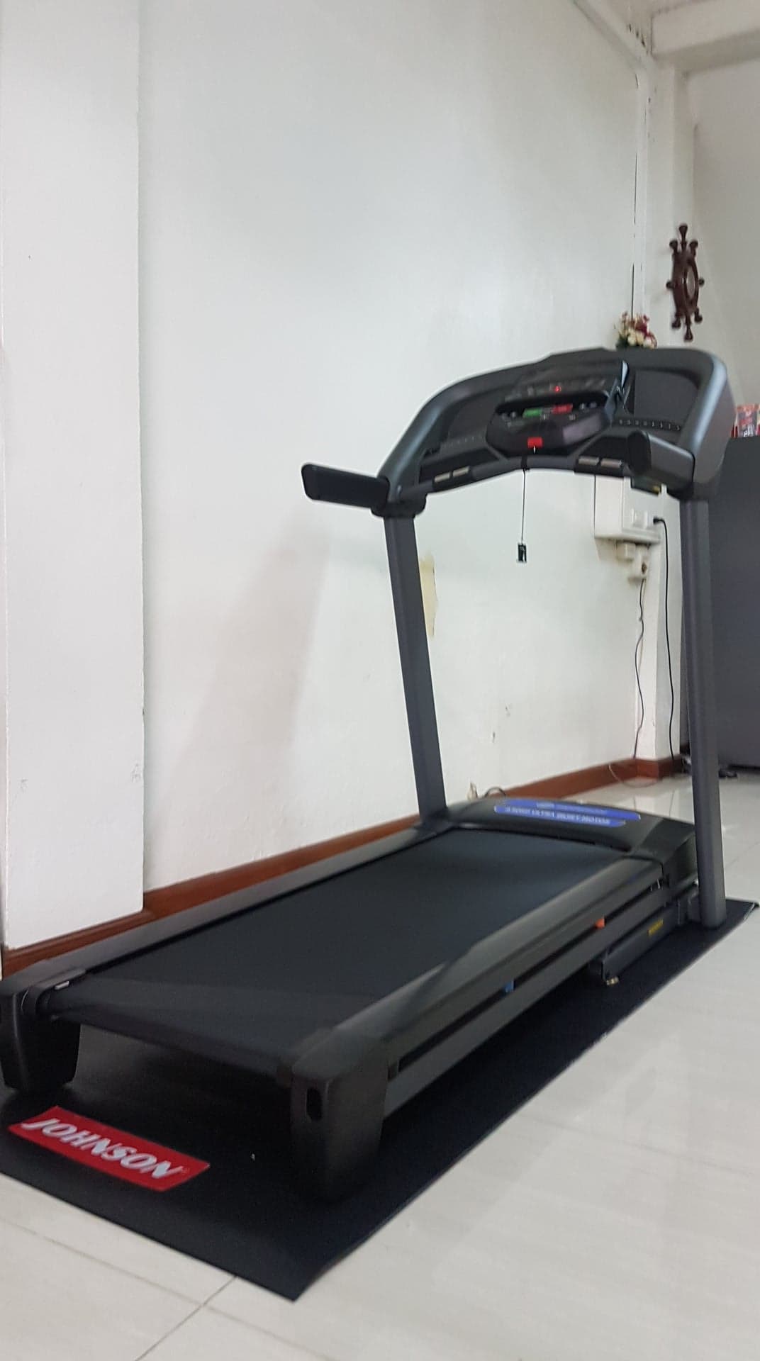 ลู่วิ่งไฟฟ้า Horizon T101