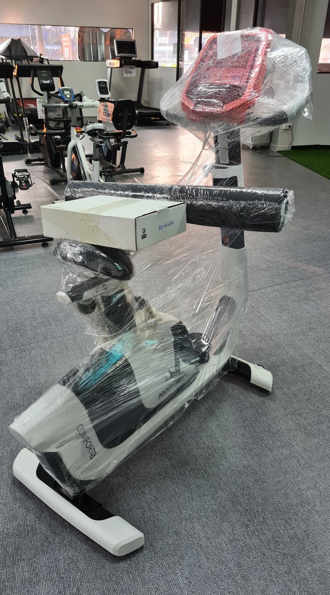 จักรยานนั่งปั่น Horizon Comfort5 Upright Bike