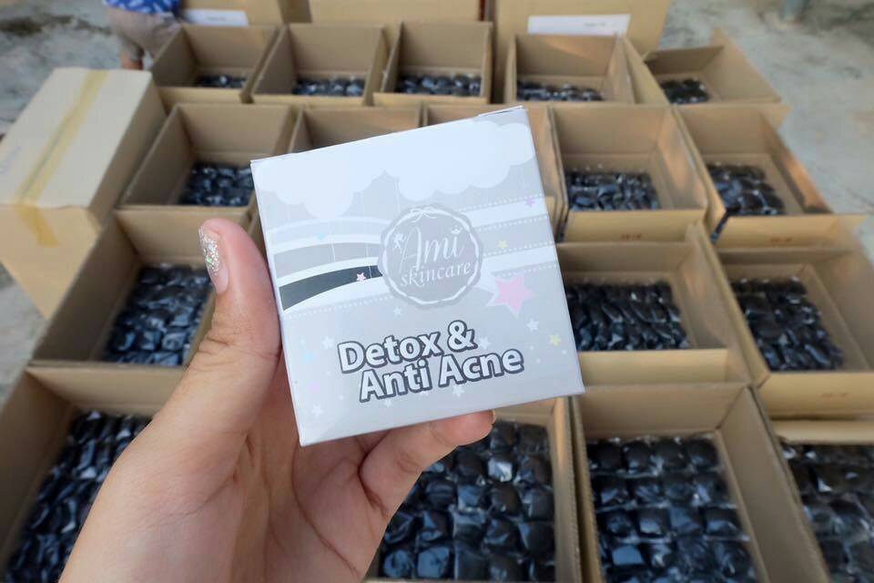 สบู่ Ami Detox Anti Acne เอมิ สบู่ดีท็อกสิวและริ้วรอย
