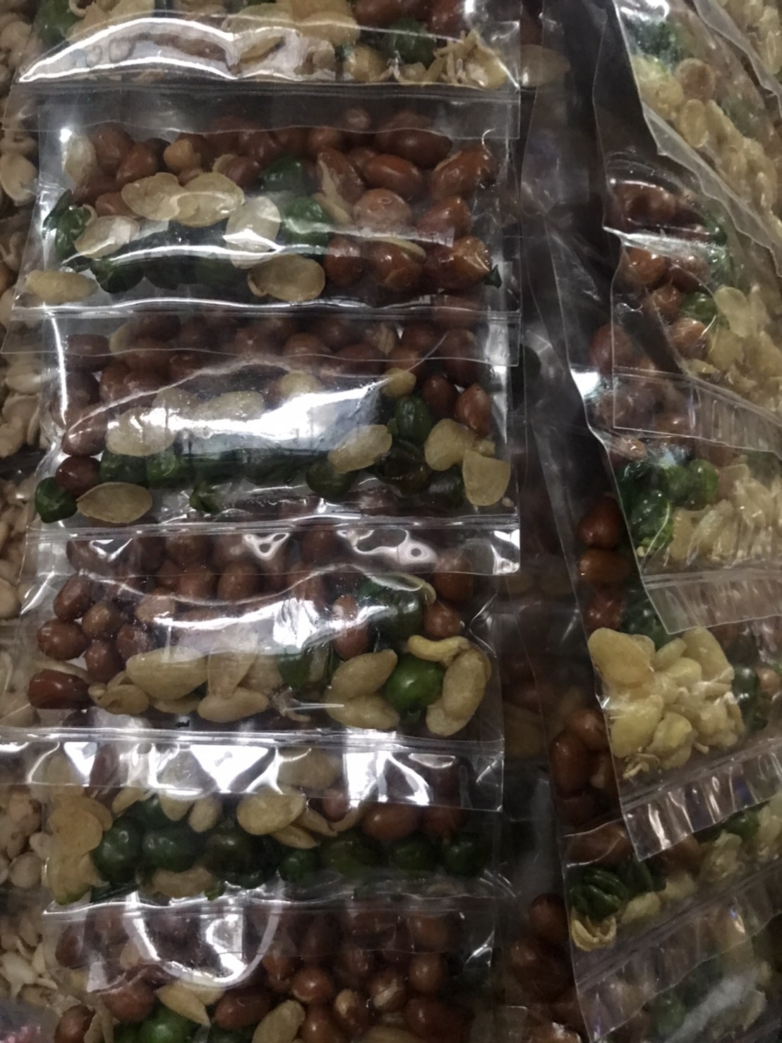 ถั่วลิสง ถั่วลันเตา ถั่วแปยี รวมมิตรถั่ว 3 สหาย