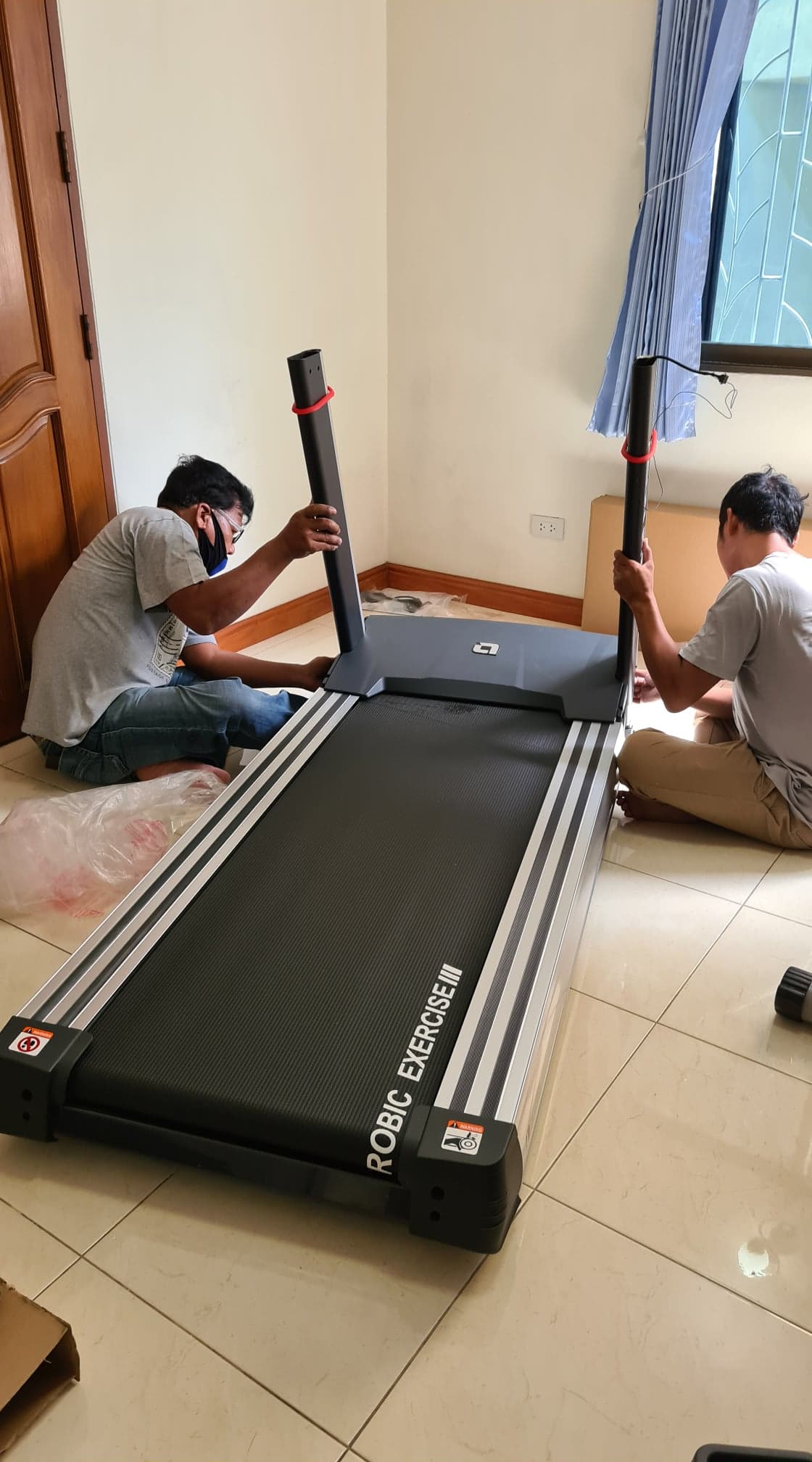 ลู่วิ่งไฟฟ้าAeonFitnessรุ่นAZ60 / Motor AC 4 HP