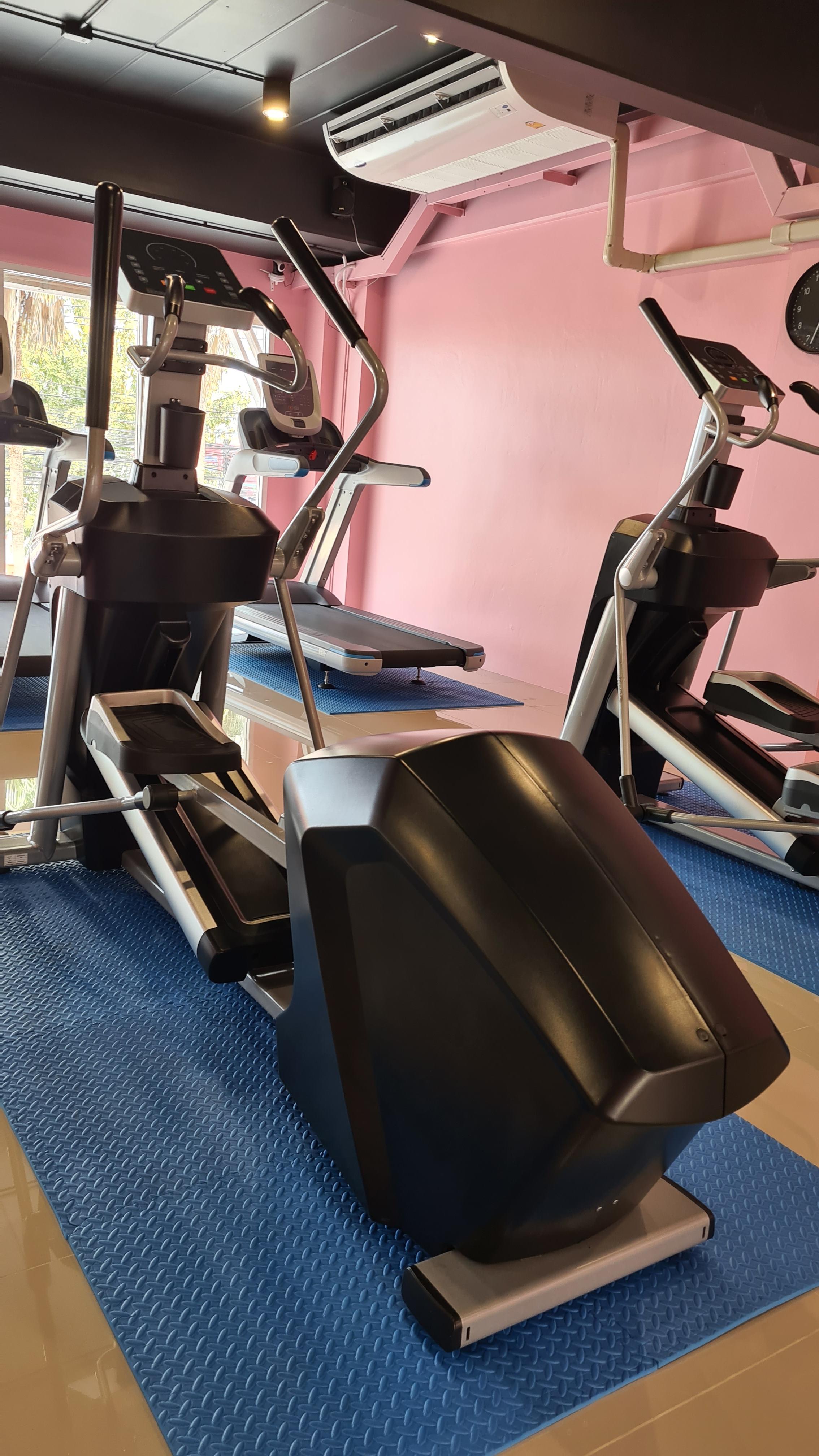 เครื่องเดินวงรี Elliptical: EX9201B (Commercial)