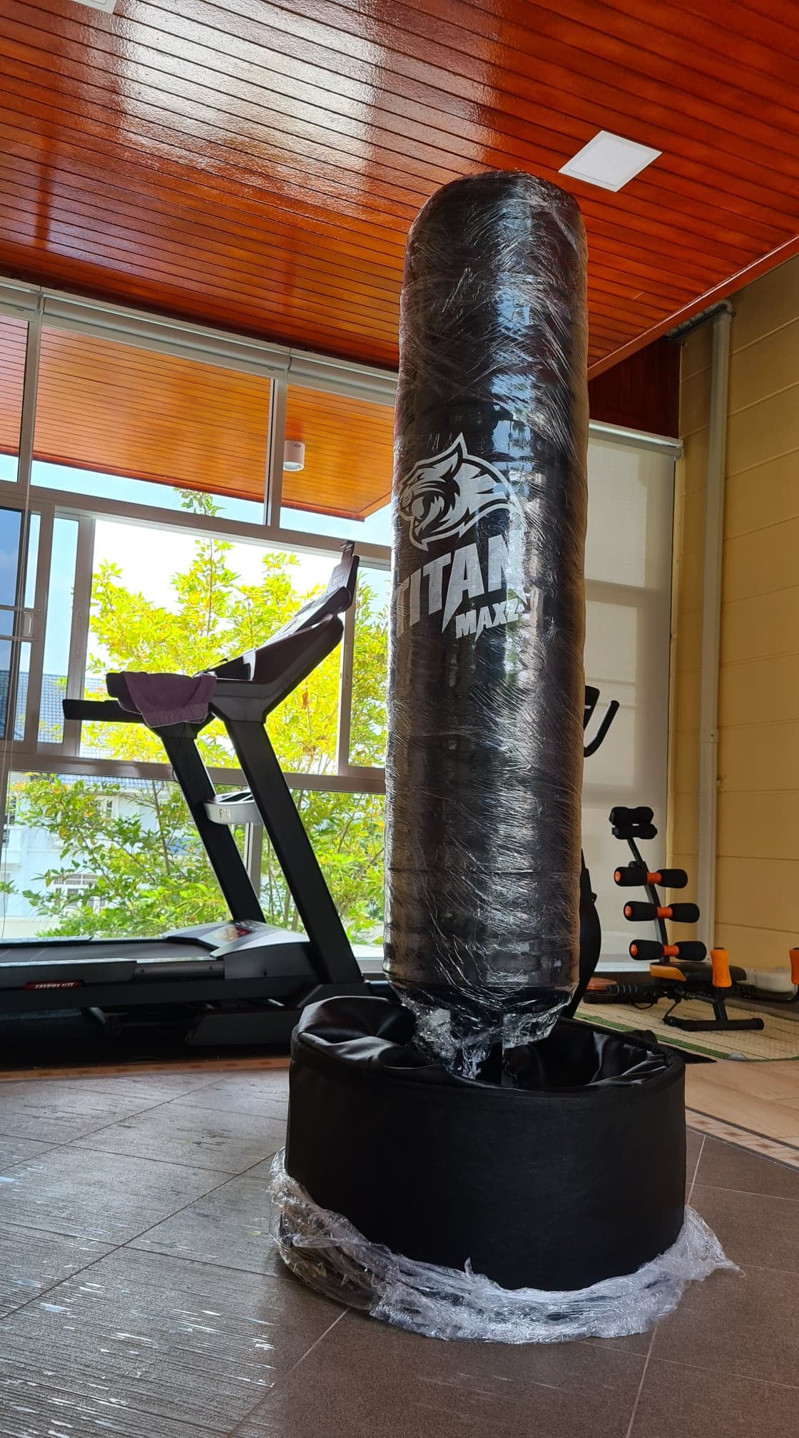 กระสอบทรายตั้งพื้นรุ่น TitanFit วางได้ทุกพื้นผิว