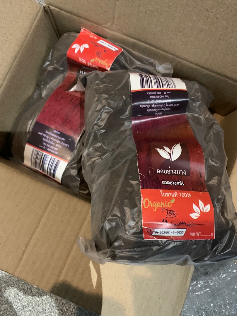 ชายอด (หัวชา) ขนาด 500 กรัม มี อย. ชาสำหรับใช้ปรุงชาให้ได้รสชาติหอมและเข้มตามต้องการ สามารถปรุงในชาเขียวและใบชาไทยให้มีความหอมและเข้มตามชอบ สามารถสร้างความเข้มและความหอมได้ตามชอบ สร้างความต่างทุกเมนูชา สด สะอาด ชงชาเย็น ชาร้อน ชาดำ ชามะนาว