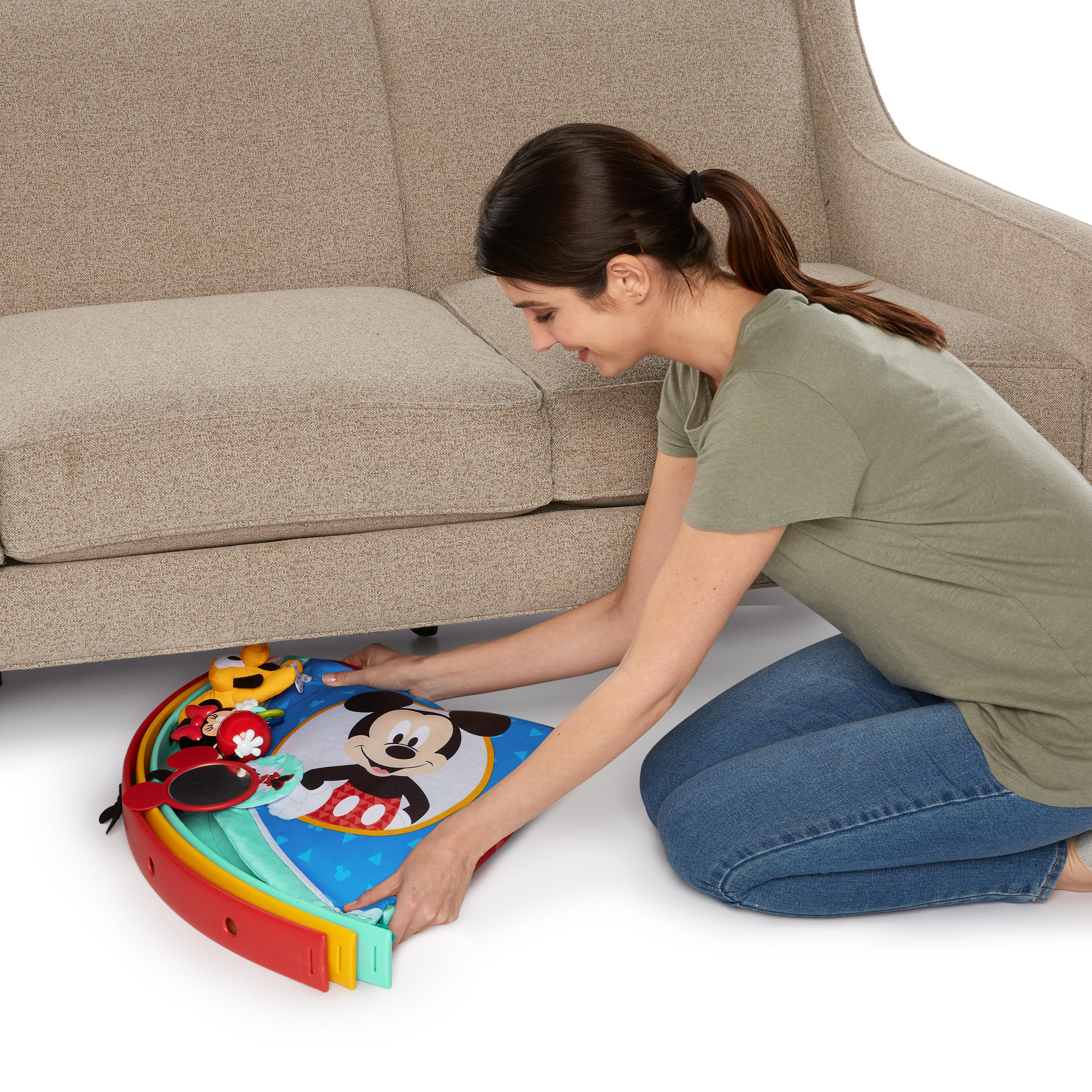 เพลยิม เพลแมท ลาย มิกกี้เม้าส์ จาก Bright Starts Bright Starts Disney Baby Mickey Mouse Easy Store Activity Gym and Playmat, Ages Newborn +