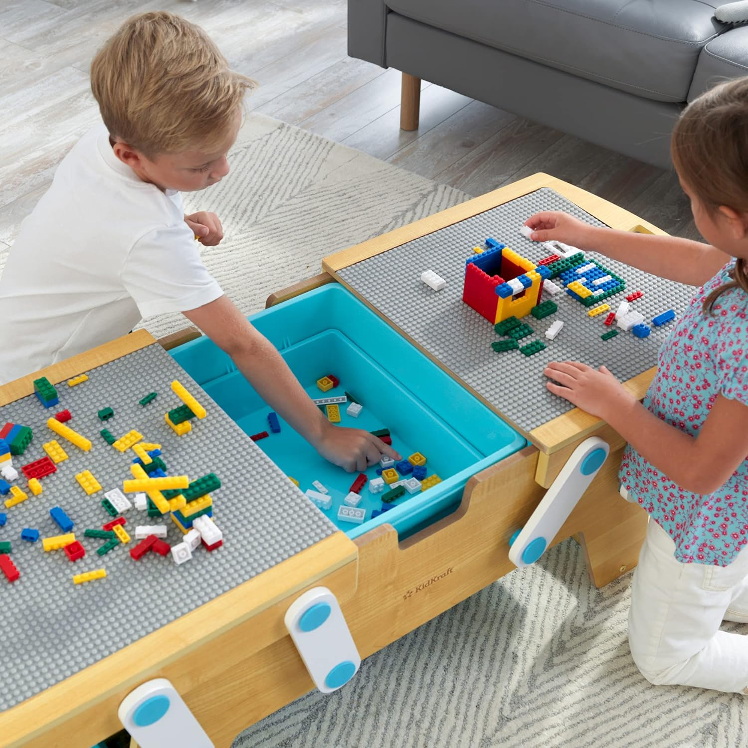 นำเข้า USA KidKraft Building Bricks Play N Store โต๊ะกิจกรรมไม้, ที่เก็บของเล่นเด็กพร้อมถัง, รวมบล็อกมากกว่า 200 ชิ้น ราคา 16,900 บาท