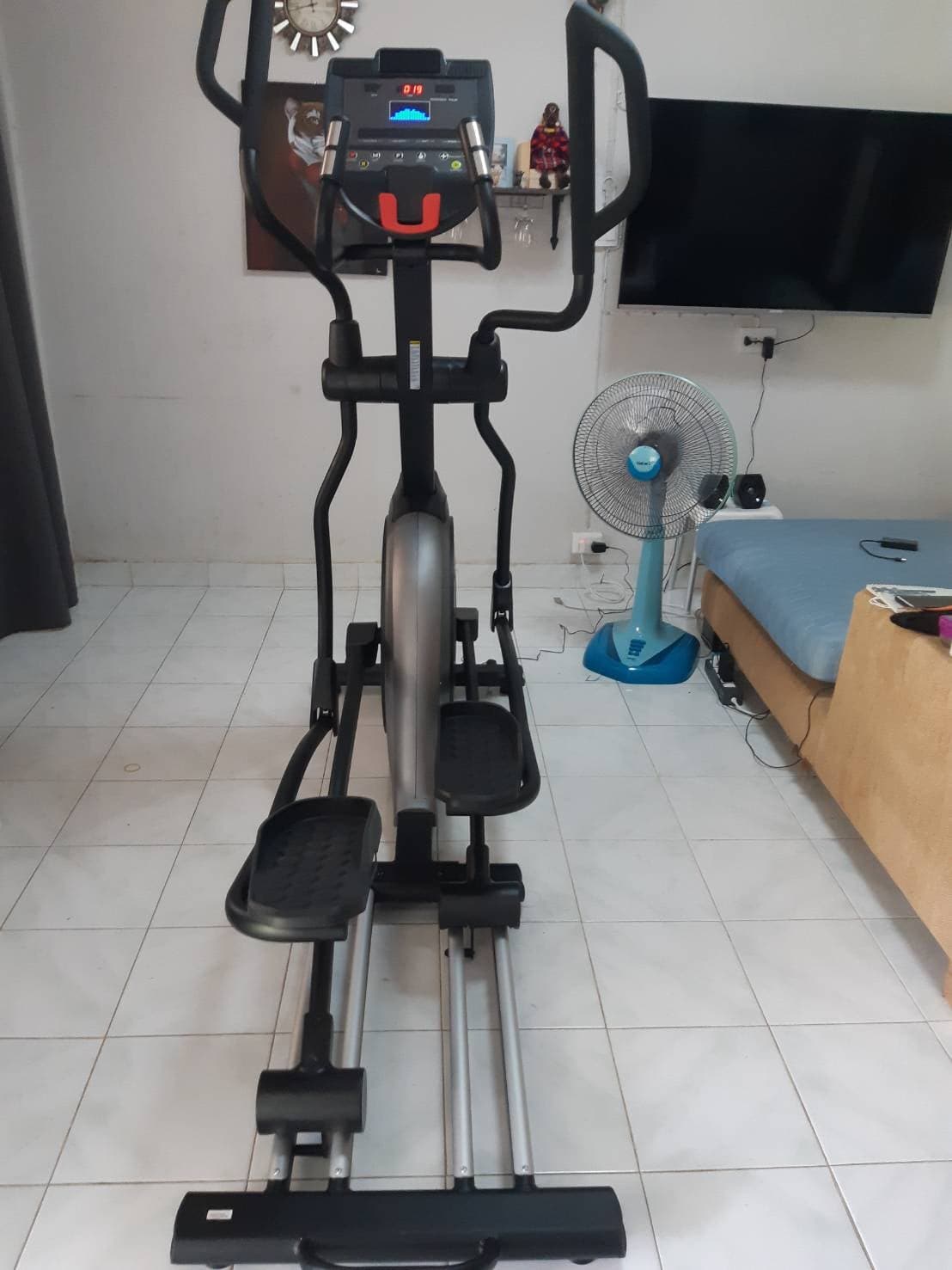 เครื่องเดินวงรี Gymost Eli2 Elliptical Trainer