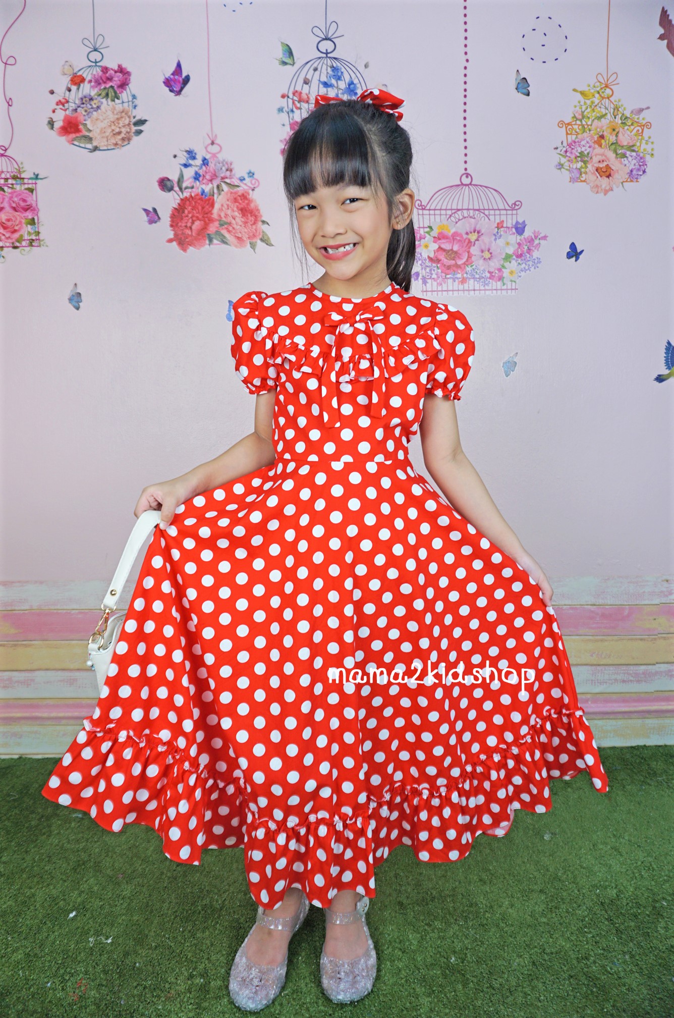 ชุดกระโปรงยาววินเทจลายจุดสีแดง