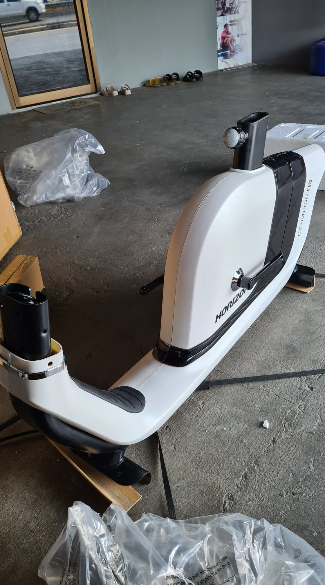 จักรยานนั่งปั่น Horizon Comfort5 Upright Bike