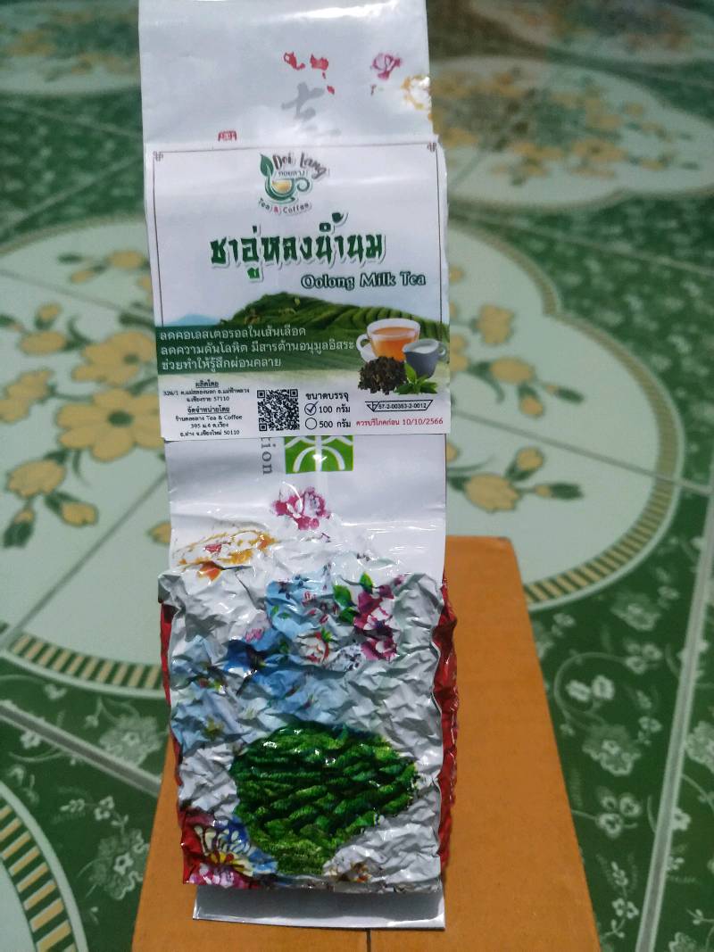 ชาอู่หลงนม ขนาด 500 กรัม Milk Oolong อู่หลงกลิ่นนม Oolong Tea ผ่านมาตรฐาน อย. หอมนุ่ม ๆ ให้ความรู้สึกผ่อนคลาย ดื่มแล้วสดชื่น ชาอู่หลงที่ได้ทั้งรสชาติของชาและนม สามารถดื่มด่ำได้โดยไม่ต้องใส่นมเพิ่ม น้ำชาจะค่อนข้างมีรสชาติของชาครับ ไม่จืดไม่จาง