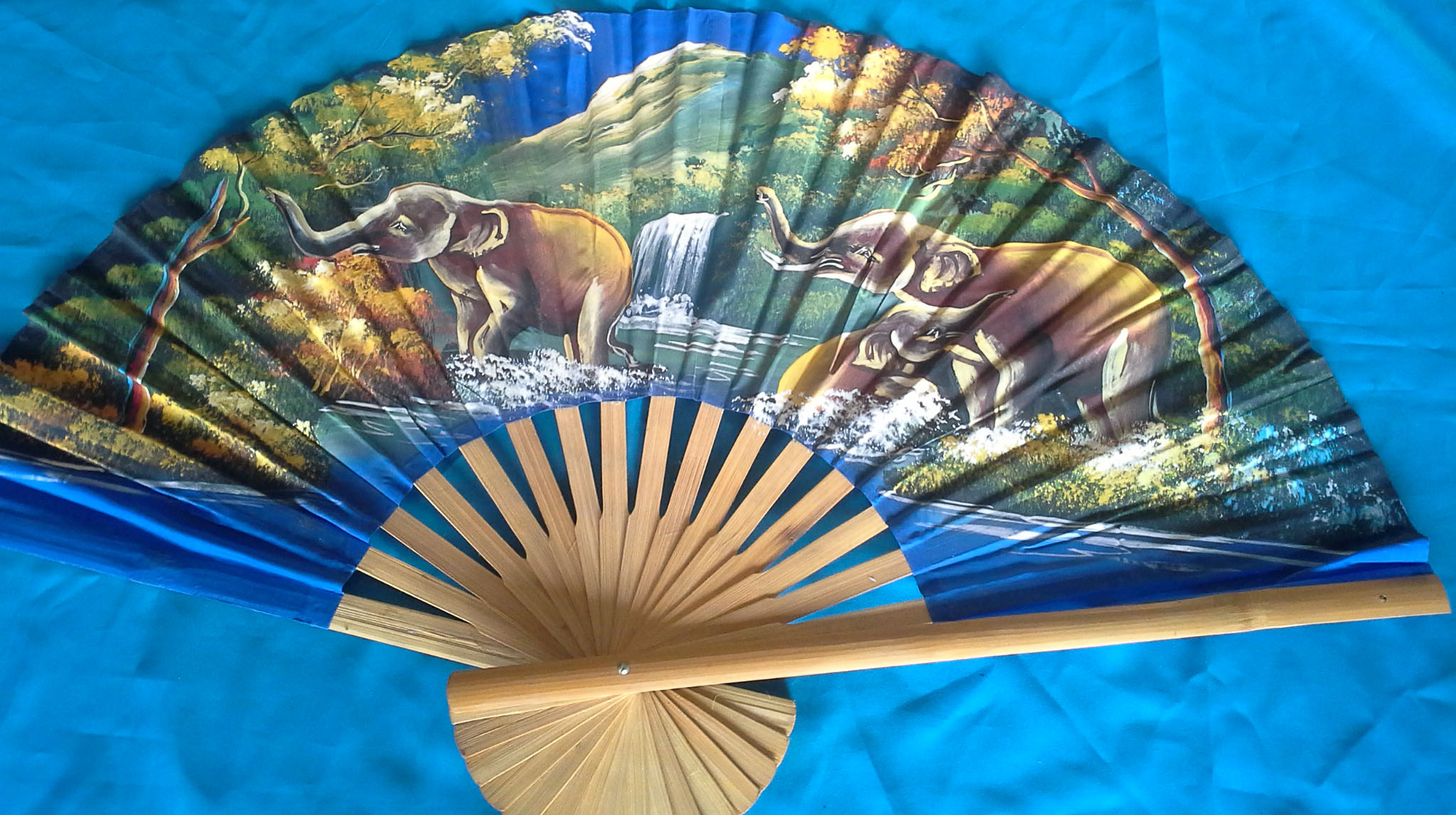 พัดเพ้นท์ลายช้างแขวนผนัง ส่งฟรี