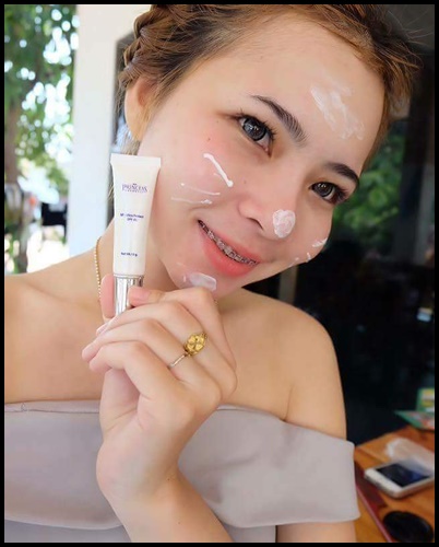 ครีมกันแดดรักษาสิว Ultra Protect by New Princess Cosmetics