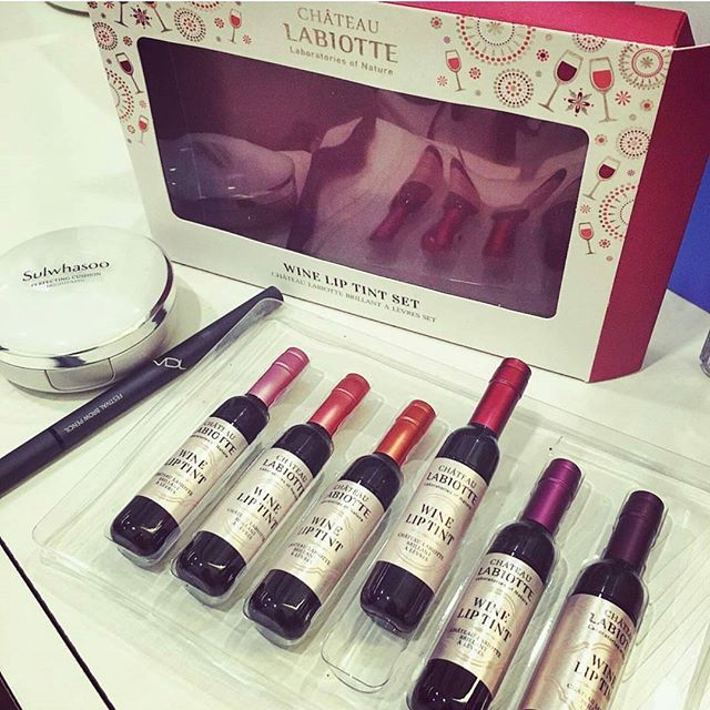 Wine Lip Tint ลิปทิ้นท์ขวดไวน์ โปรโมชั่นสุดคุ้ม