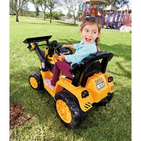 พร้อมส่ง! รถแบตเตอรี่ตักดิน จากแบรนด์ดัง รุ่นใหม่ล่าสุด!! Little Tikes Cozy Powered Dirt Digger™ 12V Battery Op Ride On รถตักดินเด็กเล่นยอดฮิตผลิตจากวัสดุแข็งแรงทนทาน ผลิตและนำเข้าจาก USA ราคา 16,900 บาท