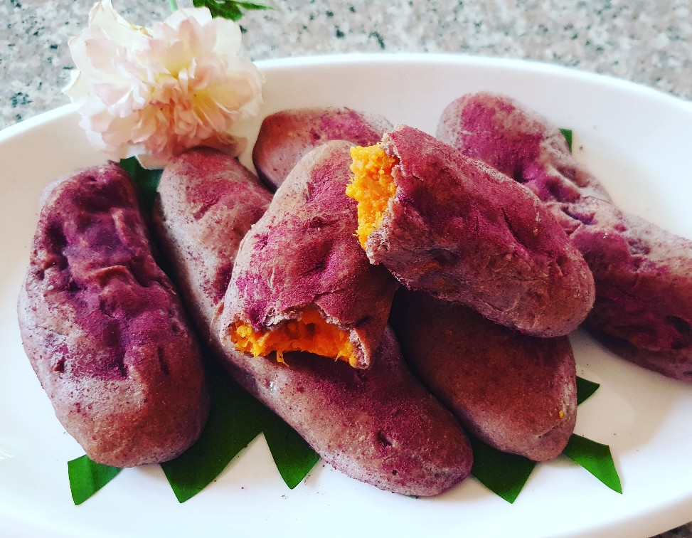 ผงมันม่วง 1kg ไม่มีน้ำตาล ไม่ใส่นม ไม่แต่งสี แต่งกลิ่น ทำชานม ลาเต้ สมูทตี้ เบเกอรี่ผงมันม่วงสำเร็จรูป เพื่อสุขภาพ ขนาด 1 กิโลกรัม ไม่ใส่นม ไม่มีน้ำตาล ไม่แต่งสี แต่งกลิ่น ผงมันม่วง 100 % Dried Purple Sweet Potato Powder For Beverages and Bakery.