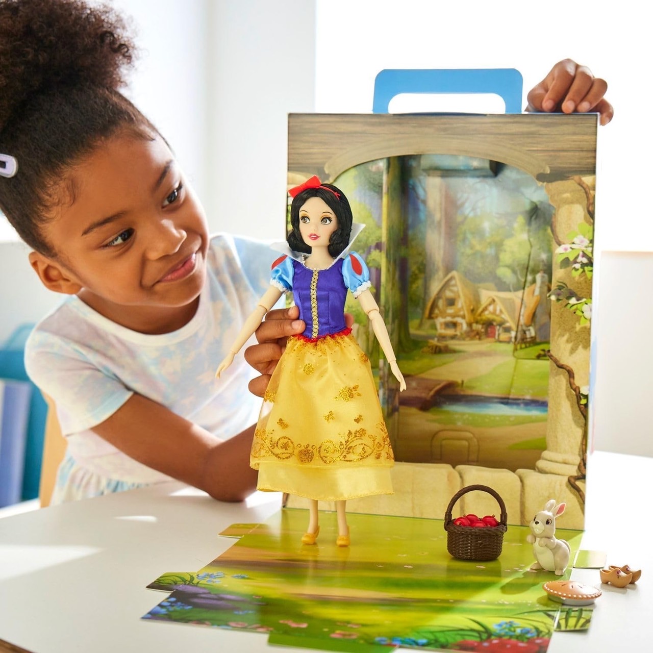 นำเข้า 🇺🇸 เซ็ทตุ๊กตาสโนไวท์และกิจกรรมระบายสีSnow White Disney Story Doll 11'' ราคา 1,590 บาท