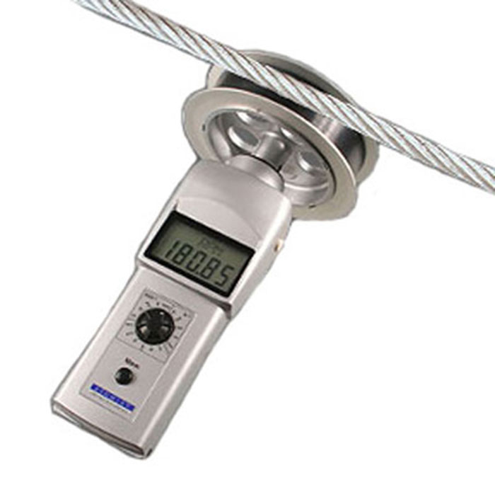 NidecShimpo รุ่นDT-105A-12CBLHand-Held Tachometer12" Cir.Grooved Cable Wheel Range:0.10-25,000Rpm,Accuracy:+/-0.006%