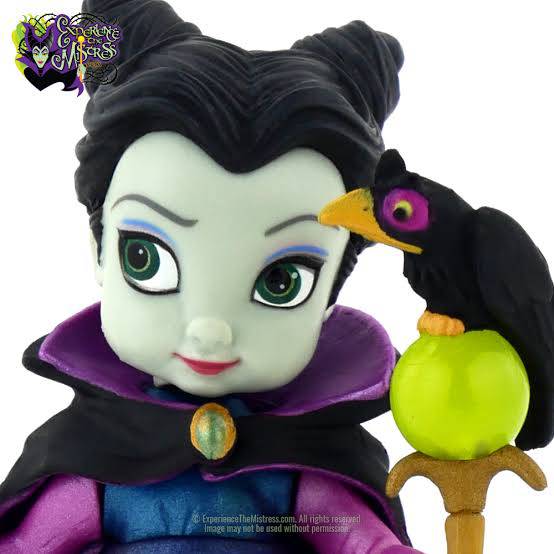 ตุ๊กตา Disney Princess Sleeping Beauty Animators' Collection Maleficent Exclusive 3-Inch Vinyl Figure ราคา 850.- บาท