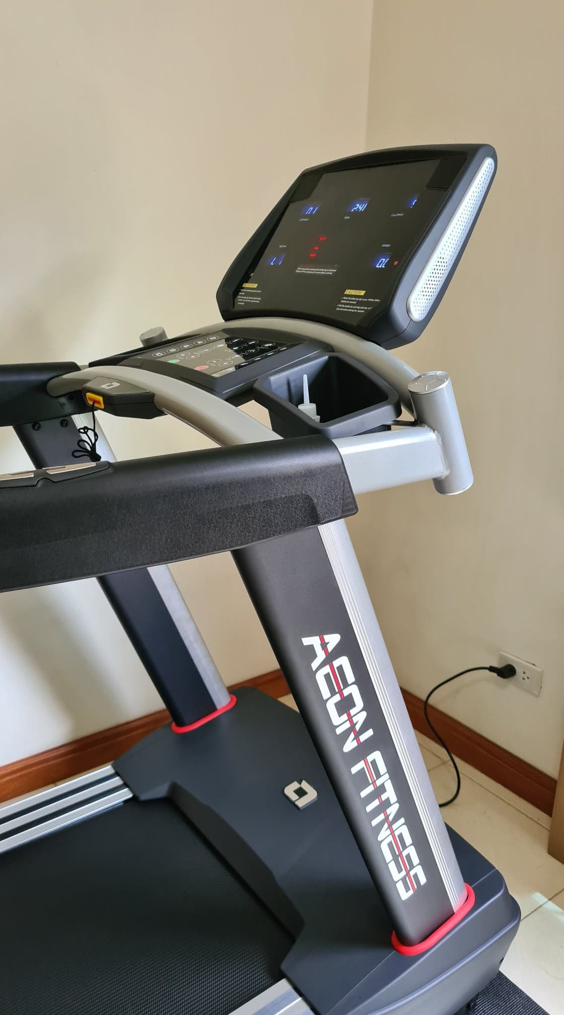 ลู่วิ่งไฟฟ้าAeonFitnessรุ่นAZ60 / Motor AC 4 HP