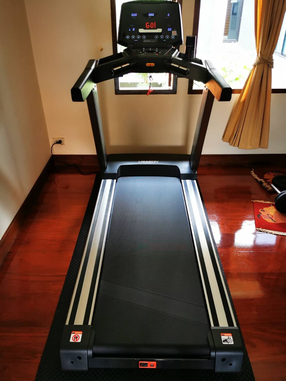 ลู่วิ่งไฟฟ้าฟิตเนส USAeon รุ่น Ai62 Motor 5 AC