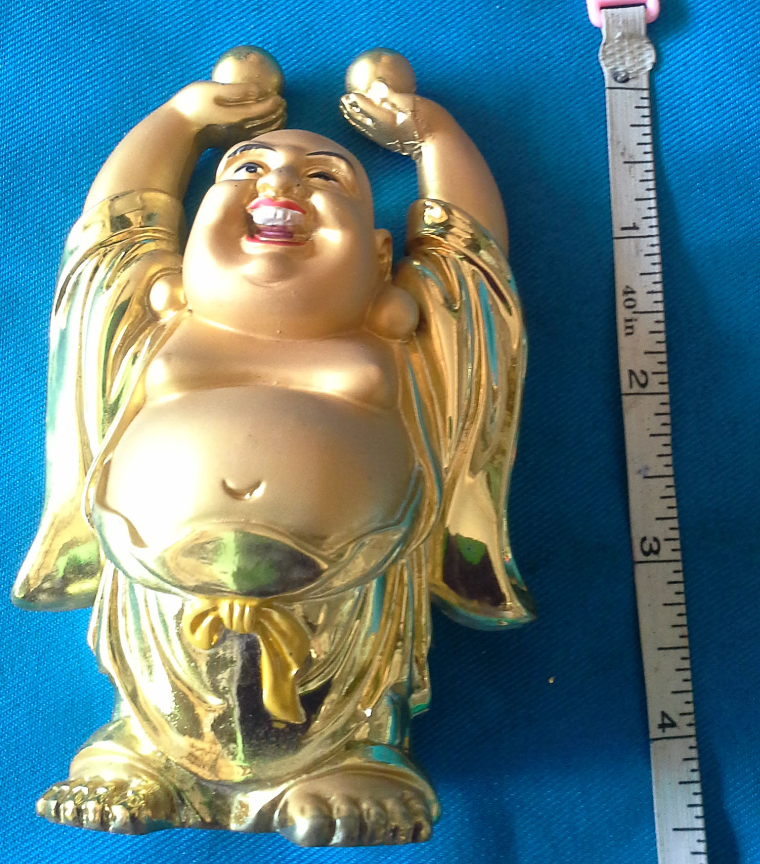 เรซิ่นทององค์พระสังกัจจายน์ชูทองสองข้าง