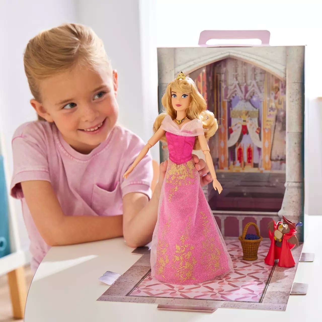 นำเข้า 🇺🇸 เซ็ทตุ๊กตาออโรร่าเและกิจกรรมระบายสีAurora Disney Story Doll – Sleeping Beauty 11" ราคา 1,590 บาท
