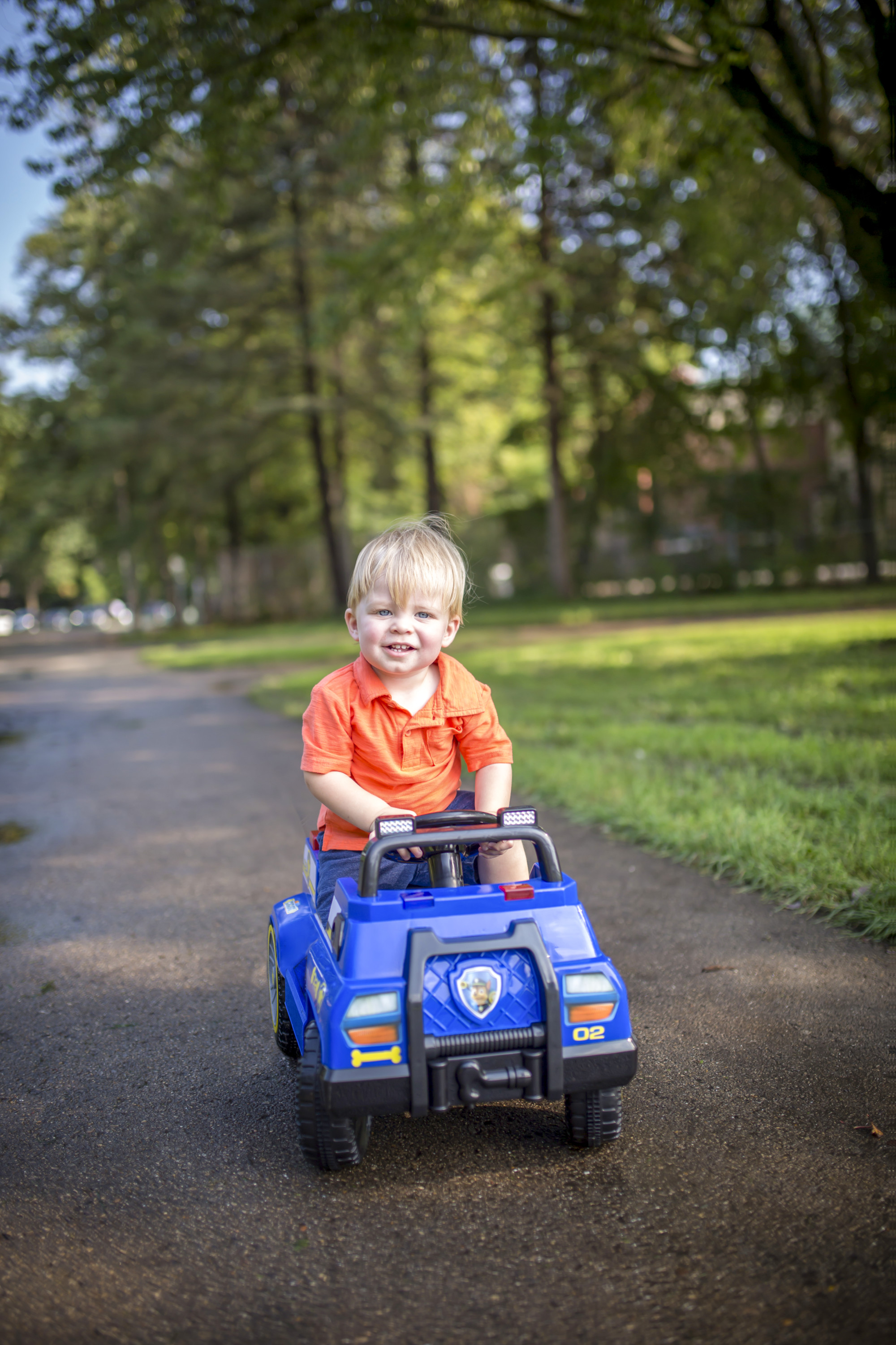 รถแบต พาว ( เชส )PAW Patrol: Chase Toddler Ride-On Toy by Kid Trax