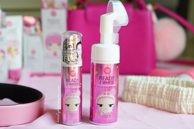 เคที่ ดอลล์ เรดดี้ ทู ไวท์ ทูอินวัน บับเบิ้ล มูส เคลนเซอร์ (Cathy Doll Ready 2 White 2in1 Bubble Mousse Cleanser)