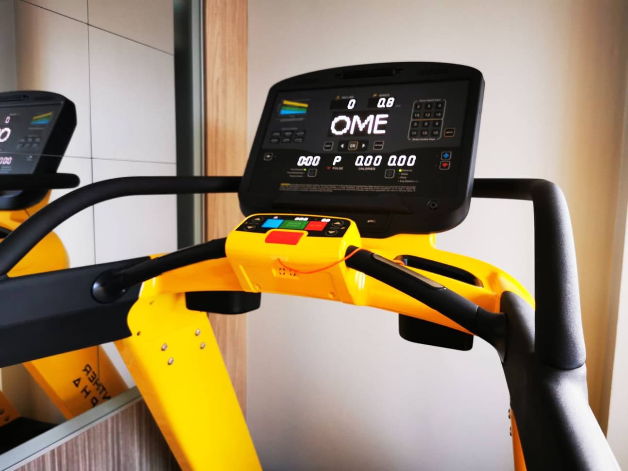 ลู่วิ่งไฟฟ้า MuscleX G5100Pro /AC 7Hp / Alpha Panther