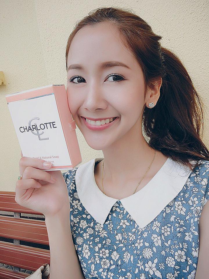 สบู่ล้างหน้าสมุนไพรชาร์ล็อต (Charlotte By POIRATA)