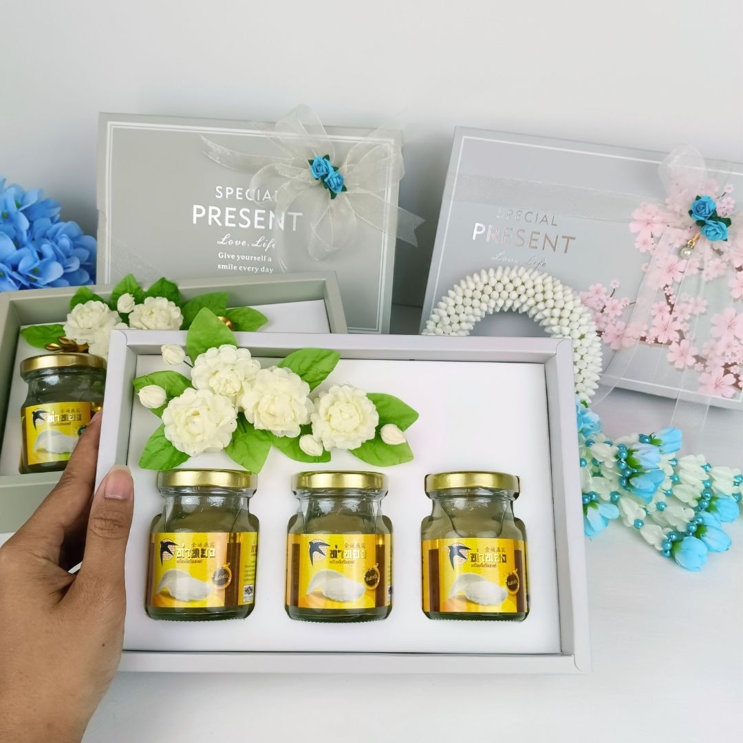 ชุดของขวัญวันแม่ รังนกสูตรต้นตำหรับ 70มล. x 3ขวด บรรจุกล่องประดับดอกมะลิ พร้อมถุง และการ์ด
