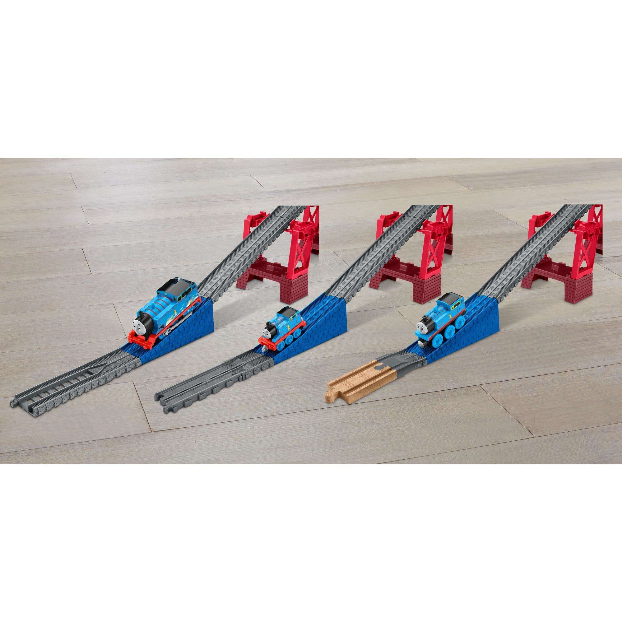 ชุดควบคุมสถานีรถไฟโทมัส Thomas & Friends Super Station Railway Train Track Set