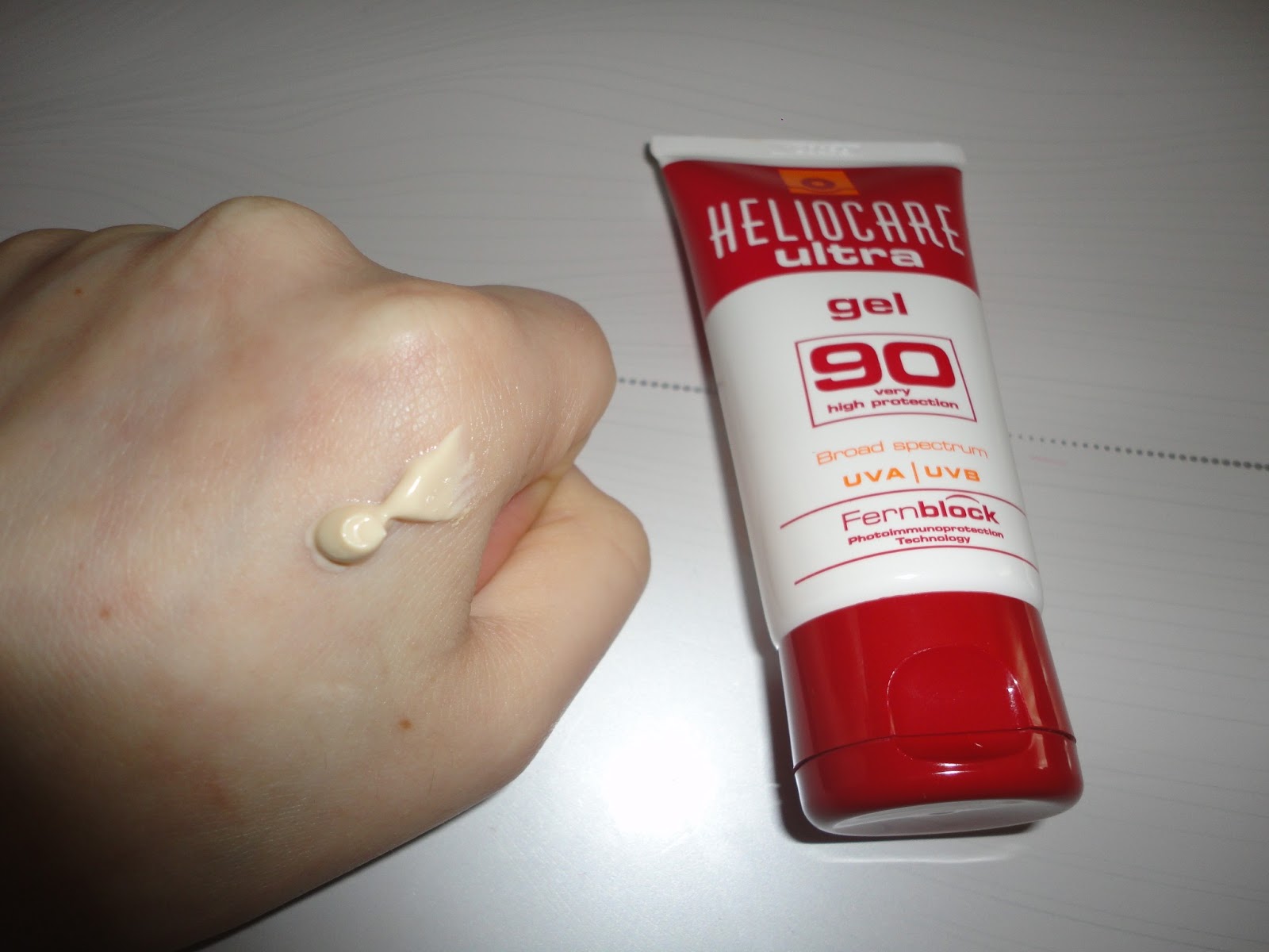 HELIOCARE Ultra spf 90 gel (ครีมกันแดดเนื้อเจล)